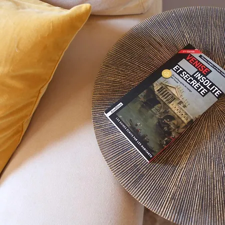 Shuttered Dreams Venice 아파트 *