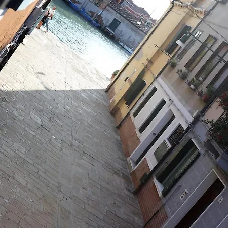 Apartment Shuttered Dreams Venice *